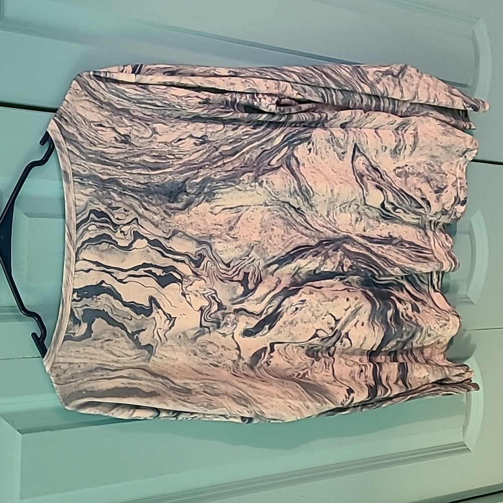 V-neck top - Picture 2 of 3